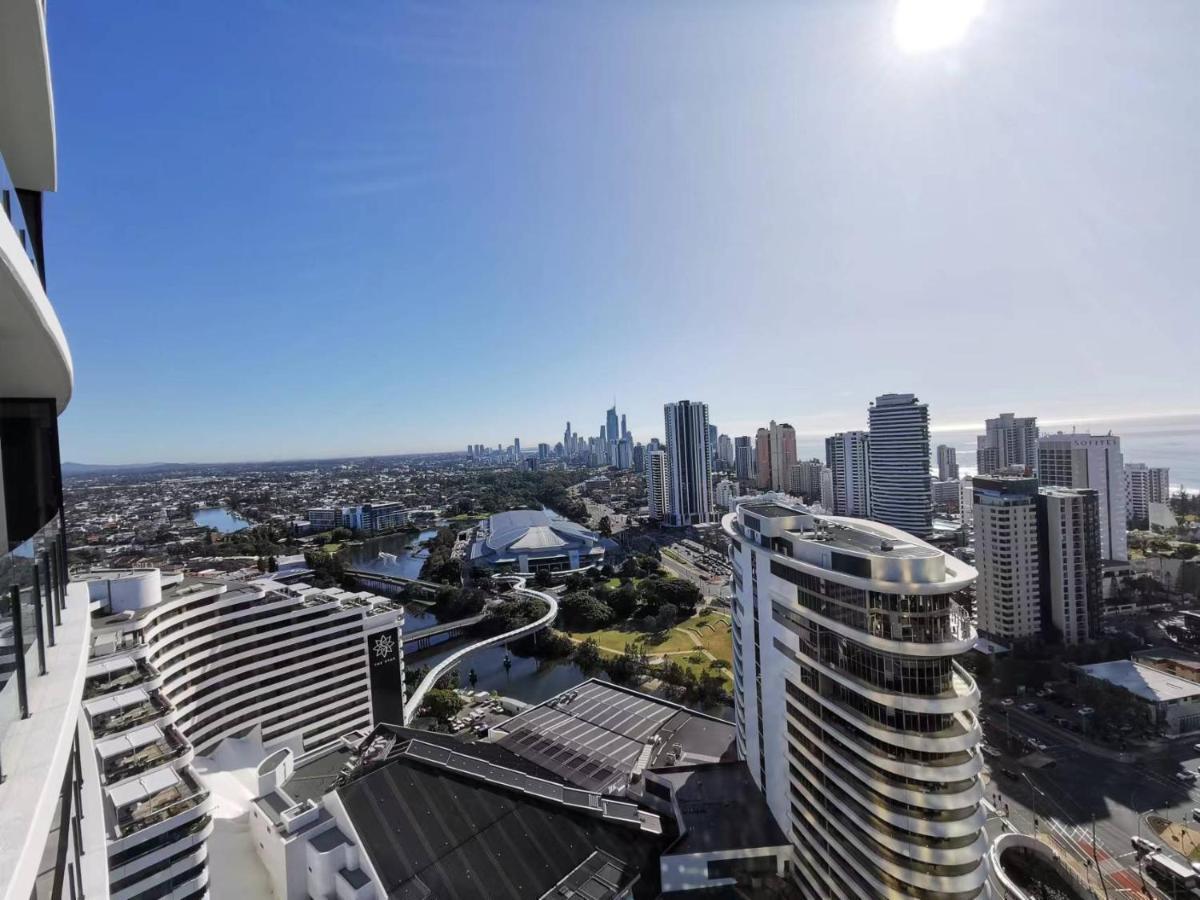 2 Bedroom Luxurious Family Apartment Next To Pacific Fair - Broadbeach Gold Coast Gc22 Экстерьер фото
