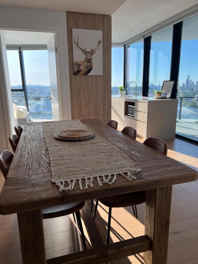 2 Bedroom Luxurious Family Apartment Next To Pacific Fair - Broadbeach Gold Coast Gc22 Экстерьер фото