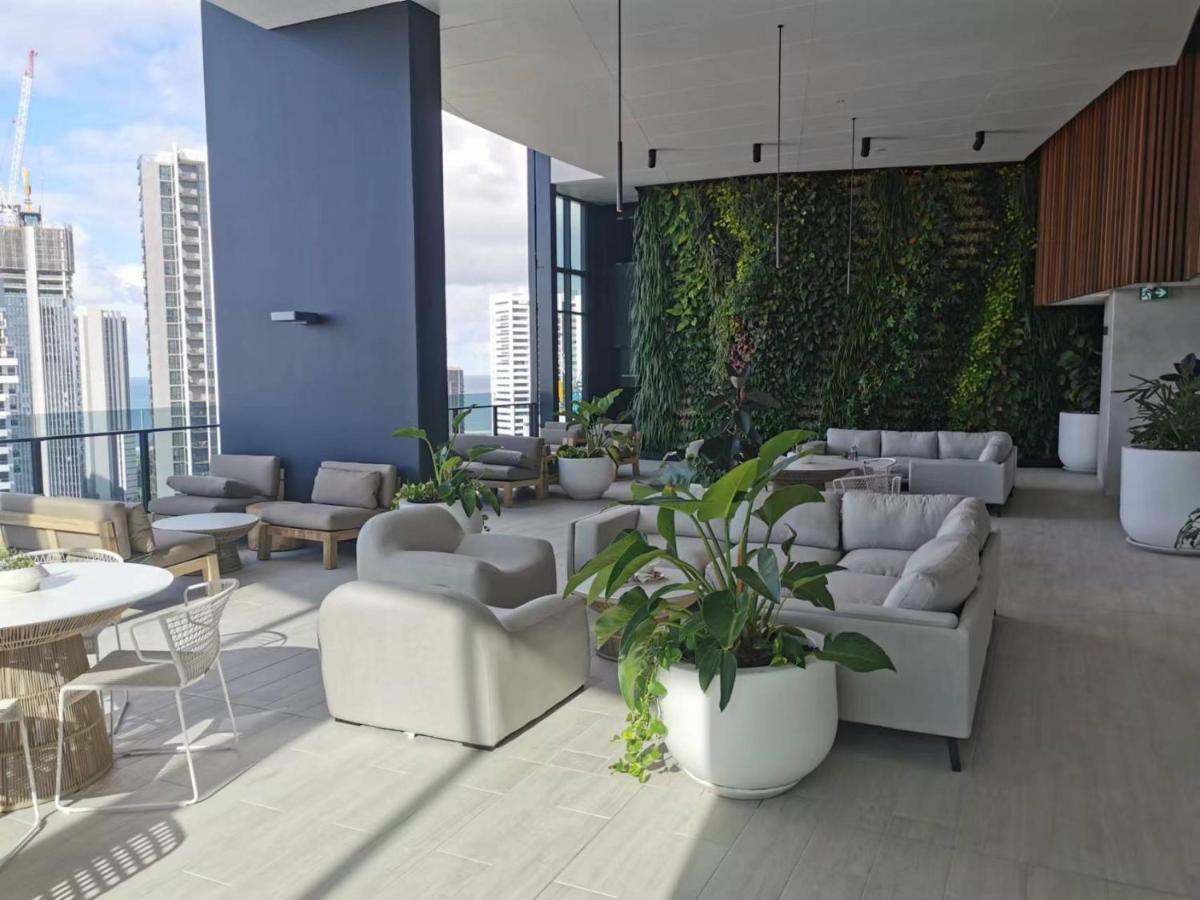 2 Bedroom Luxurious Family Apartment Next To Pacific Fair - Broadbeach Gold Coast Gc22 Экстерьер фото