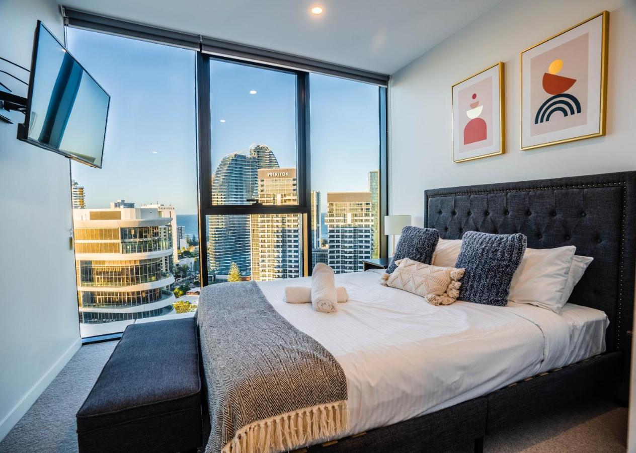 2 Bedroom Luxurious Family Apartment Next To Pacific Fair - Broadbeach Gold Coast Gc22 Экстерьер фото
